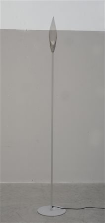 Lampada da terra modello "Atlanta". Produzione recente Oceano Oltreluce....