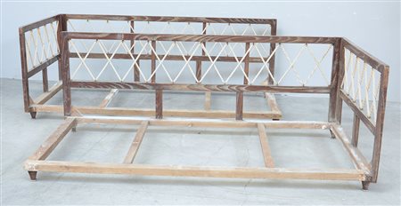 Coppia di letti razionalisti in rovere cmassello e corde in tessuto. Italia,...