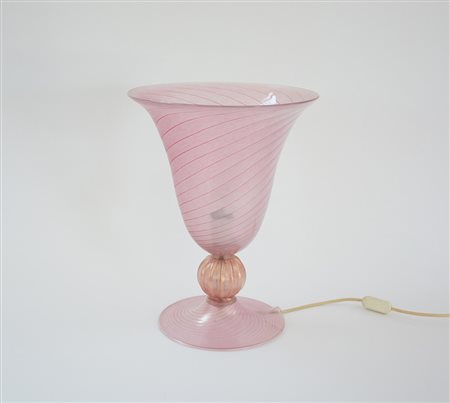 Manifattura di Murano Grande vaso montato a lampada in vetro soffiato rosato...