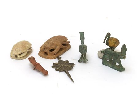 Lotto di sette souvenir di fatture differenti (difetti)