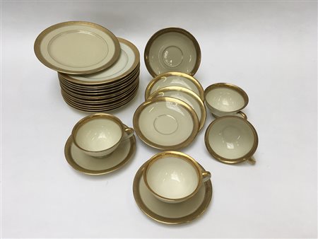 Manifattura di Rosenthal, servizio da tè in porcellana color avorio con...