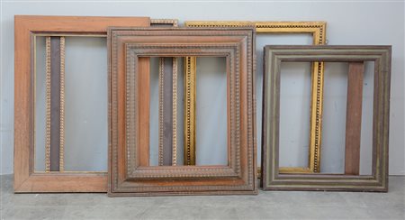 Gruppo di sei cornici di fatture e dimensioni differenti (difetti)