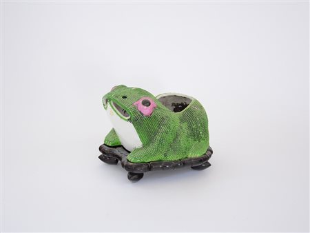 Portafiori in ceramica smaltata a guisa di rospo (h 27 cm)