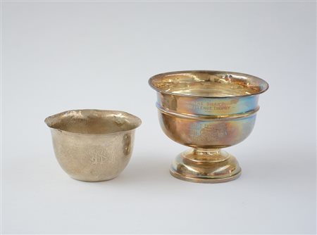 Lotto in argento composto da una coppa e una ciotola di forma circolare (d....