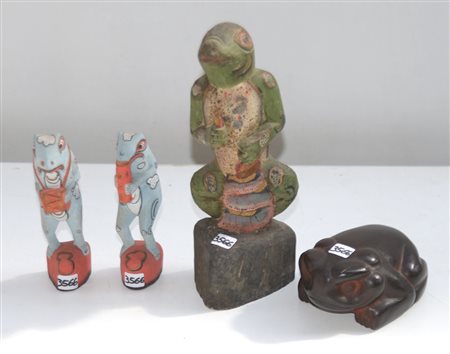 Manifatture diverse "Rospi" quattro sculture in legno e terracotta