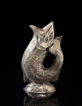 Vaso portafiori in metallo argentato a forma di pesce (h. cm 26) -EN A...