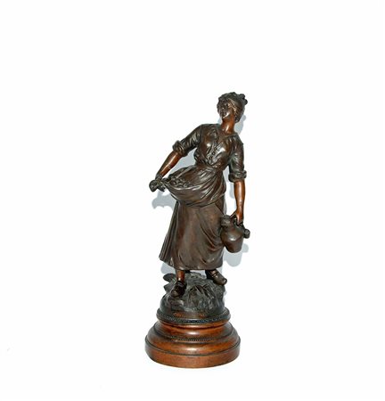 Ignoto da Moreau "La venditrice di latte" scultura in terracotta (h cm 35)...