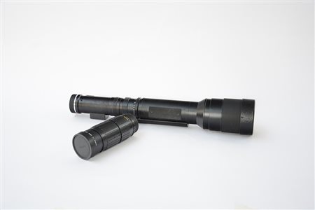 Lotto composto da un'ottica marca Leitz e una Angenieux (difetti)