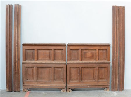 Coppia di letti con testata e pediera riquadrate