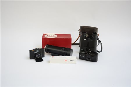 Lotto composto da un cavalletto Leica, un'ottica Leitz, un binocolo Zeiss in...