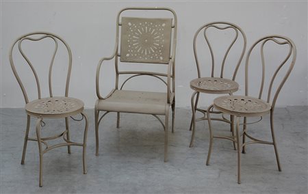 Lotto composto da una poltrona e tre sedie da giardino con struttura tubolare...