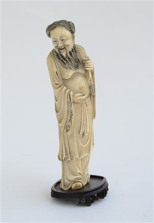 Scultura in avorio raffigurante immortale taoista Zhong Li Quan, su base in...