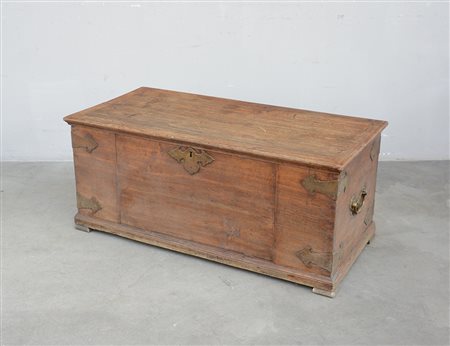 Cassapanca in rovere con piano e fronte apribile (cm 117x50x57) (difetti)