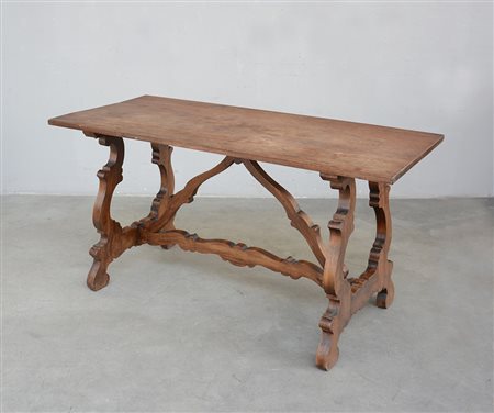 Tavolo in noce moderno stile fratino con sostegni a lira (cm 150x77x66)