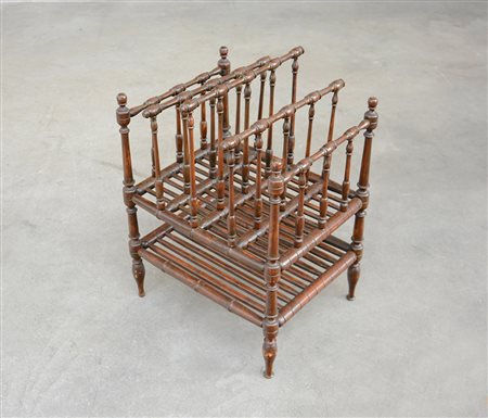 Portariviste in legno tornito a finto bambù (cm 40x54x50) (difetti)