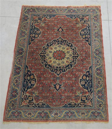 [Tappeto] Tappeto Tabriz. Persia, sec. XX. Disegno a medaglione nei toni del...
