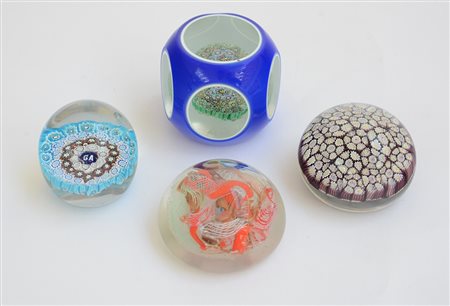 Quattro presse papiers (difetti)