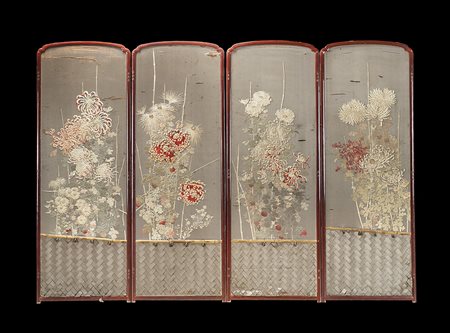 Paravento a quattro ante in seta ricamata con decorazioni floreali e...
