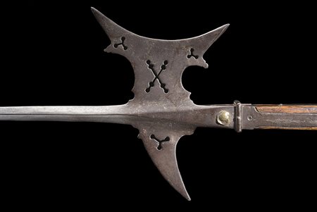 Alabarda. Veneto, 1570 ca. Lungo quadrello con nervatura mediana, becchi...