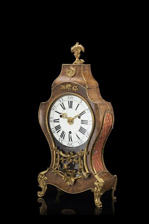 ANONIMO, SVIZZERAPendola di forma mossa in radica e bronzoEpoca seconda metà...