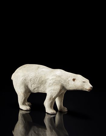 Arte del sec. XX "Orso bianco" scultura in carta pesta policroma (h. cm 19)...