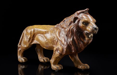 Arte inizio del sec. XX "Leone" scultura in carta pesta policroma con occhi...