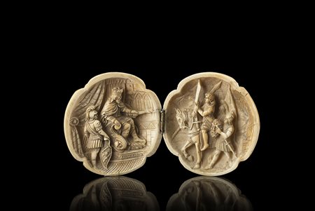 Manifattura del nord Europa, sec. XIX. Sfera in avorio apribile contenente...