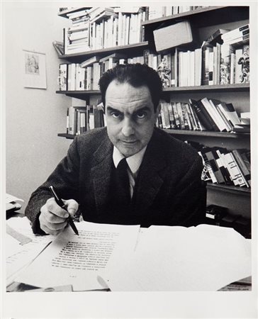 ANONIMO (-) Riratto di Italo Calvinofine anni sessantastampa ai sali d'...