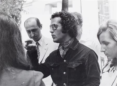 AGENZIA DUFOTO (-) Pino Pascali alla Biennale di Venezia1969stampa ai sali...