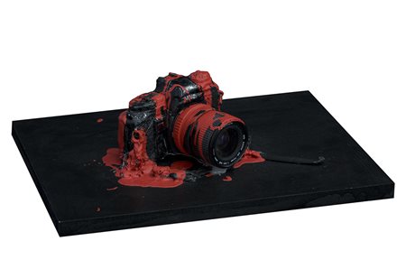 BERNARD AUBERTIN (1934-2015)Senza Titolo, 2010Macchina fotografica bruciata e...