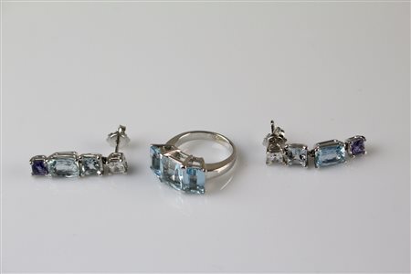 Parure composta da anello e orecchini in oro bianco 18kt, gr totali 14.92, e...