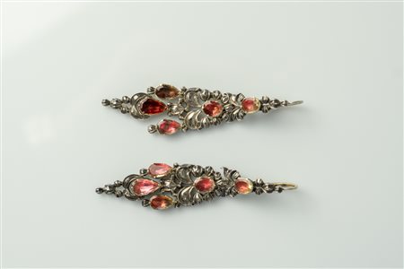 Orecchini in argento. Oro di basso titolo e quarzi citrini. Catalugna 1820. ....