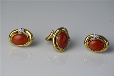 Anello in oro giallo 18kt, gr complessivi 24.04, con diamanti cts 0.23, e...