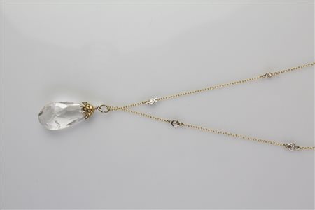 Ciondolo in oro. Diamanti cts 0.35. . . [Nessun Autore] Gold pendent....