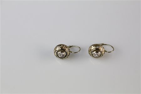 Boccole in oro bianco, gr 2.50. . . [Nessun Autore] White gold earrings, gr...