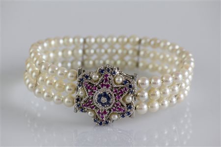 Collana tre file di perle coltivate 4,5/5mm e barrette con chiusura in oro...