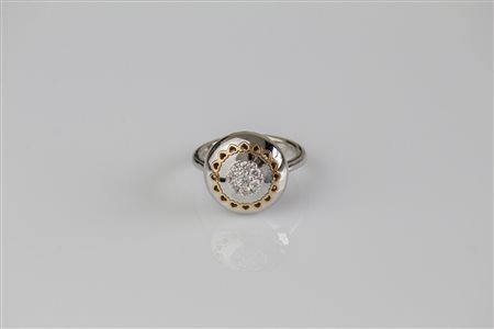 Anello in oro bianco 18kt con inserti in oro rosso, gr 6.70. Diamanti cts...