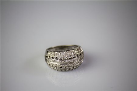 Anello oro bianco 18kt, gr 10.70. Diamanti cts 0.65. . . [Nessun Autore] 18kt...
