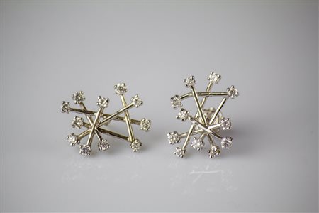 Orecchini in oro bianco 18kt, gr 5.70. Diamanti cts 1.09. . . [Nessun Autore]...