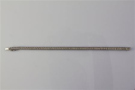 DAMIANI Bracciale tennis in oro bianco 18kt, gr 16,20. Diamanti cts 2,76. . ....