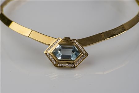 Girocollo in oro giallo 18kt, gr 40.10, rigido con acqua marina cts 11....