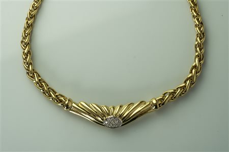 Girocollo in oro giallo 18kt, gr 51.40. Diamanti cts 0.43. . . . [Nessun...
