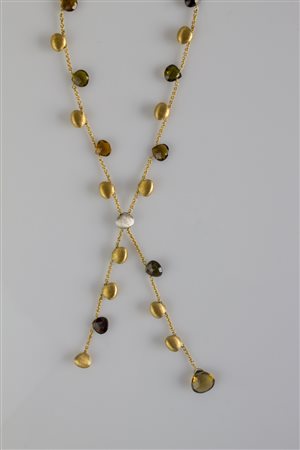 Collana in oro giallo e bianco 18kt, gr 16.25. Briolette in quarzo fumè....