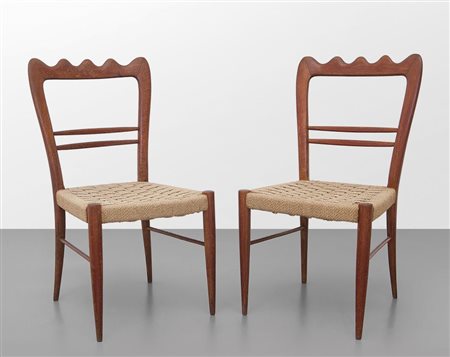 PAOLO BUFFA, anni '50. Due sedie, anni '50. Legno di rovere tinto...