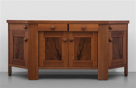 SILVIO COPPOLAUna credenza "51 603 03" per BERNINI, 1964. Legno di noce,...
