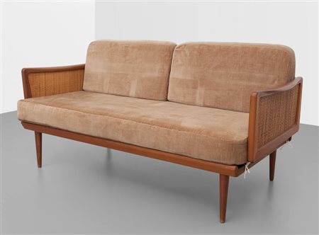 PETER HVIDT, ORLA MOLGAARD NIELSEN Un divano-dormeuse per FRANCE & SON, circa...