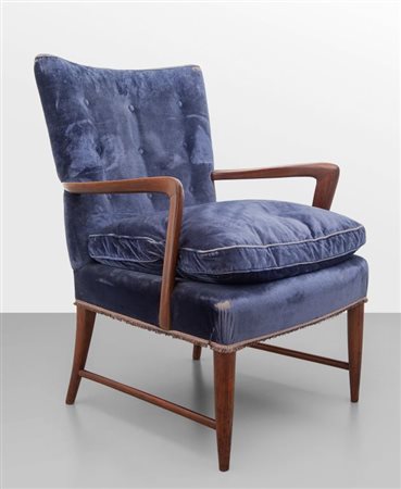 PAOLO BUFFAUna poltroncina, fine anni '40.Struttura in legno, gambe e...