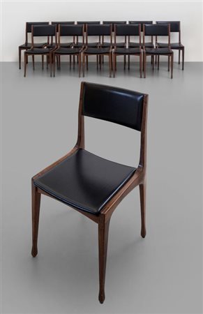 CARLO DE CARLIUn insieme di dodici sedie "693" per CASSINA, 1959. Legno di...