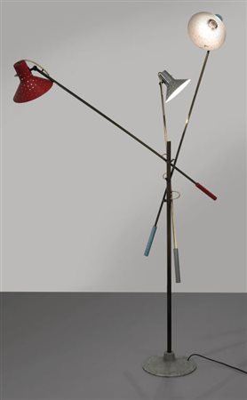 GINO SARFATTI Una lampada da terra "1052" per ARTELUCE, 1951. Ghisa...