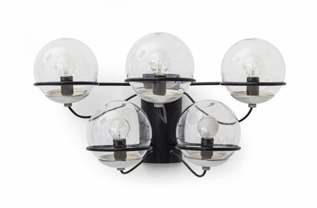 GINO SARFATTI Una lampada a parete "237/5" per ARTELUCE, 1960. Metallo...